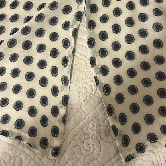 Yushi Off white, black & grey Polka Dot Flowy Top cowl neck, size XL - Picture 8 of 9